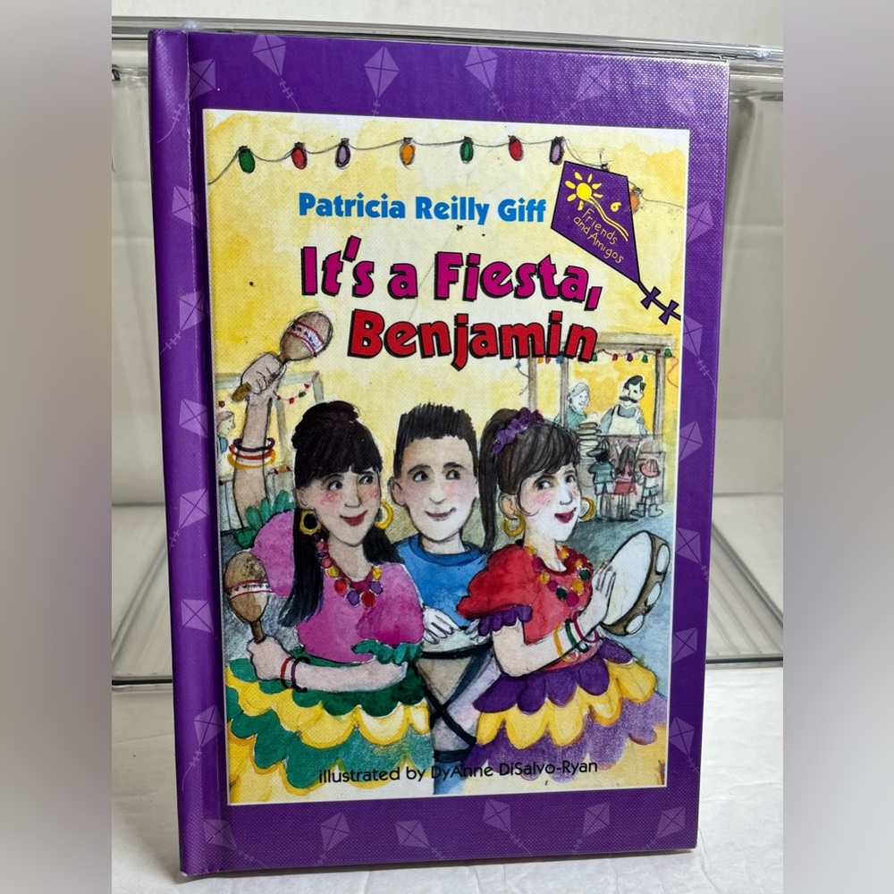 SPANISH BOOK - "IT'S A FIESTA, BENJAMIN" by PATRICIA REILLY GIFF (BILINGUAL)